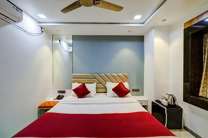 The Leaf Resort มหาบาเลชวาร์ ภายนอก รูปภาพ
