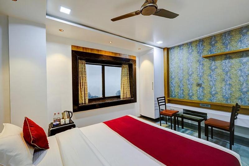 The Leaf Resort มหาบาเลชวาร์ ภายนอก รูปภาพ